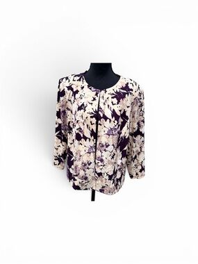 Jessica Howard Floral Crewneck Blouse in Cream and Purple - Women’s Top